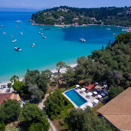 Amfitriti & Hotel 3*