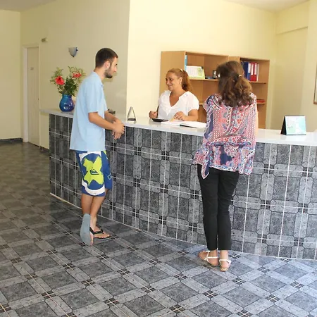Hotel Amfitriti &
