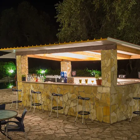 Hotel Amfitriti &
