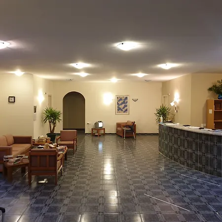 Amfitriti & 3* Lakka (Paxos)