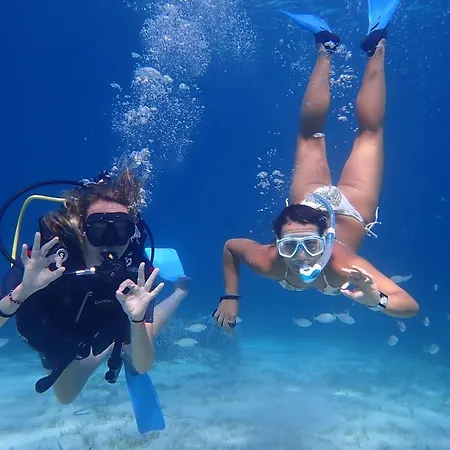 Hotel Amfitriti & 3*