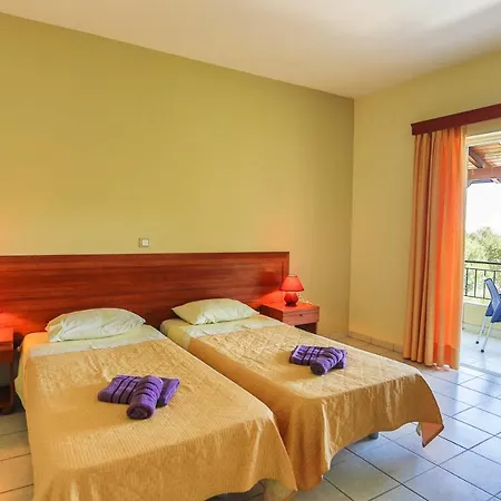 Amfitriti & Hotel 3*