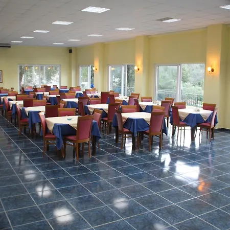 Hotel Amfitriti & 3*