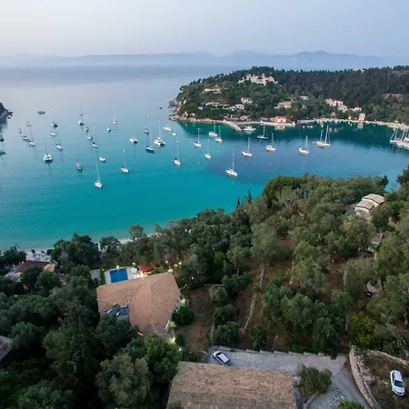 호텔 Amfitriti & 3*