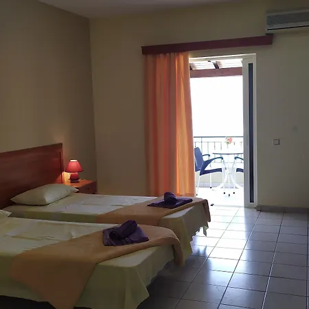 Hotel Amfitriti & 3*