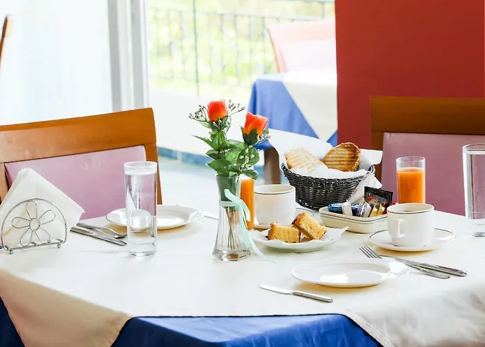 Amfitriti & Hotel 3*