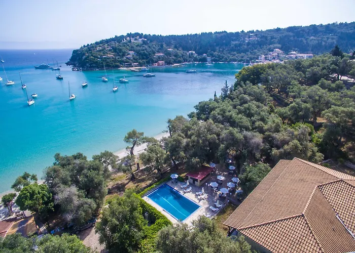 Hotel Amfitriti & 3*