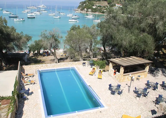 Amfitriti Hotel&studios 3*