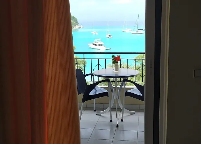 Amfitriti Hotel&studios 3* Lákka